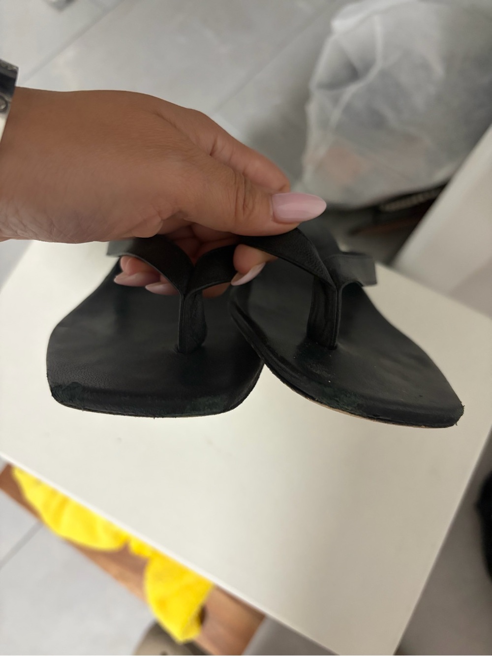TOTEME Thong Sandals - Picture 2 of 7